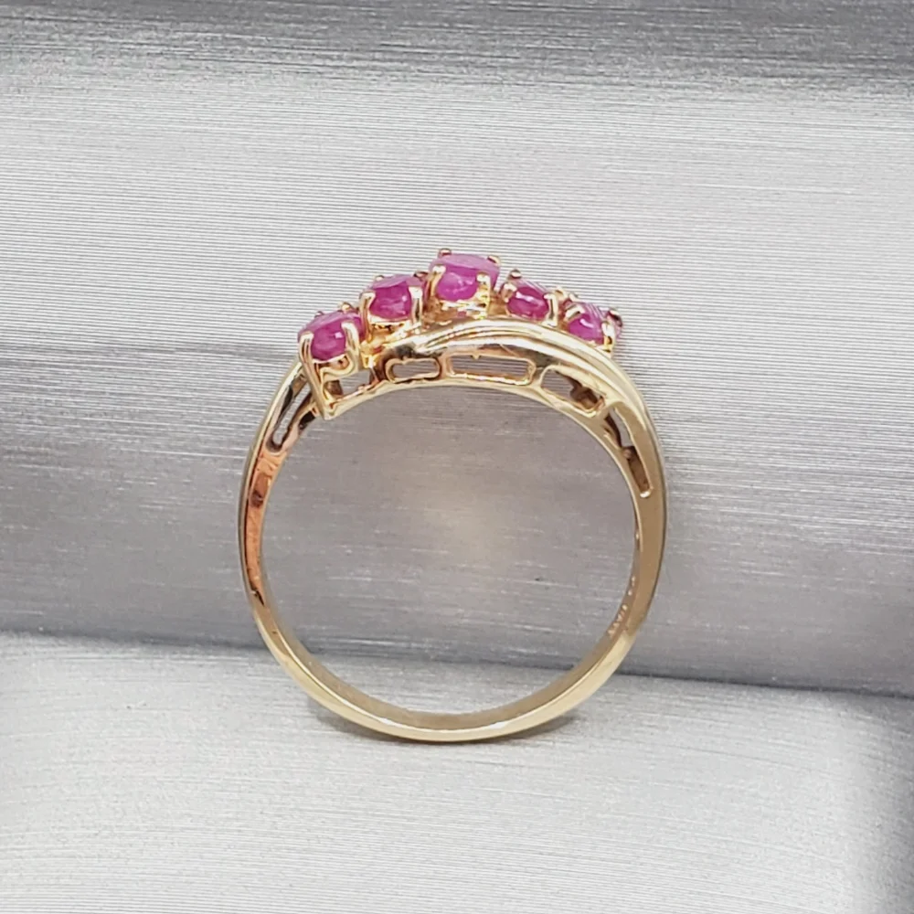 10k Yellow Gold Ruby Ring